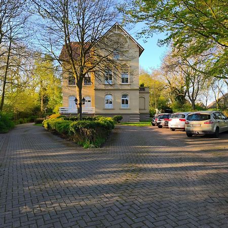 Emily'S Deichbude In Einer Historischen Villa In Dornumersiel Екстериор снимка
